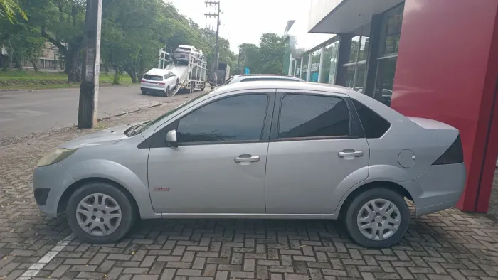 Ford Fiesta Sed. 1.6 8V Flex 4P 2013