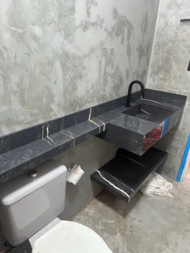 Pia em porcelanato