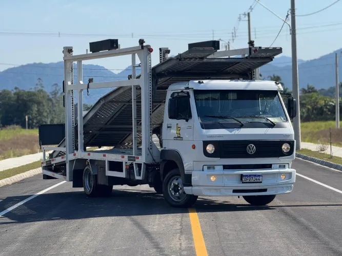 VOLKSWAGEN 8-160 E Delivery 2p (diesel)(E5)