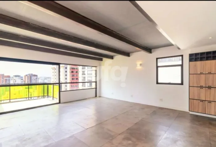 Perdizes: Cobertura a venda ou locação, com 220m2, com Excelente Localização