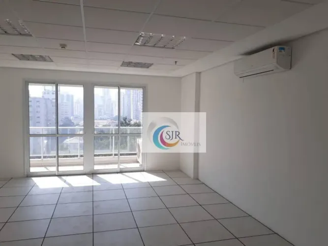 Excelente Conjunto Comercial com 228 m2 de área útil, 5 vagas de Garagem, Pinheiros, Metrô
