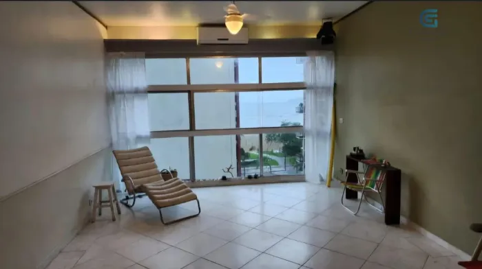 Alugo amplo Apartamento de 2 dormitórios suítes na praia do Boqueirão em Santos