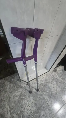 Par Muleta ortopedica com regulagem de altura