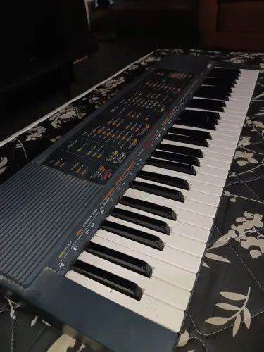 Teclado YAMAHA PSR-70