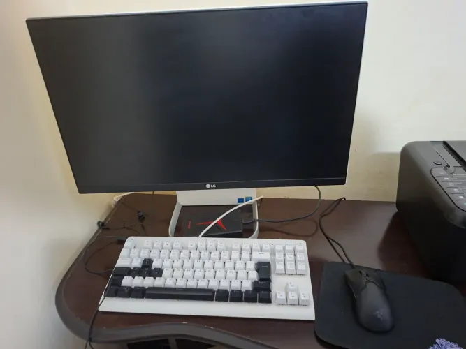 All In One LG 24V550 8Gb Ram