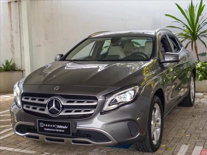 Mercedes-Benz GLA 200 Adv. 1.6/1.6 TB 16V Flex Aut. 2019