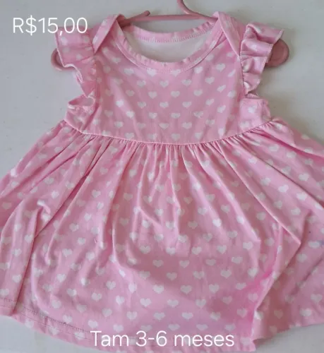 Vendo roupas de bebê
