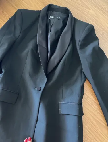 Blazer Zara smoking preto 