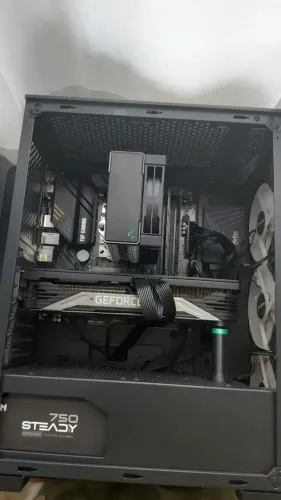 Computador PC Gamer - Ryzen 7 5700X