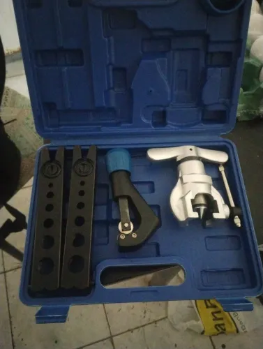 Vendo ferramentas para ar-condicionado