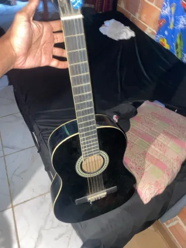 Violão acústico