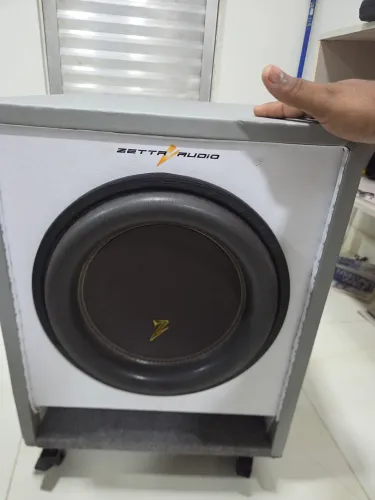 Caixa zetta v12 1600watts 