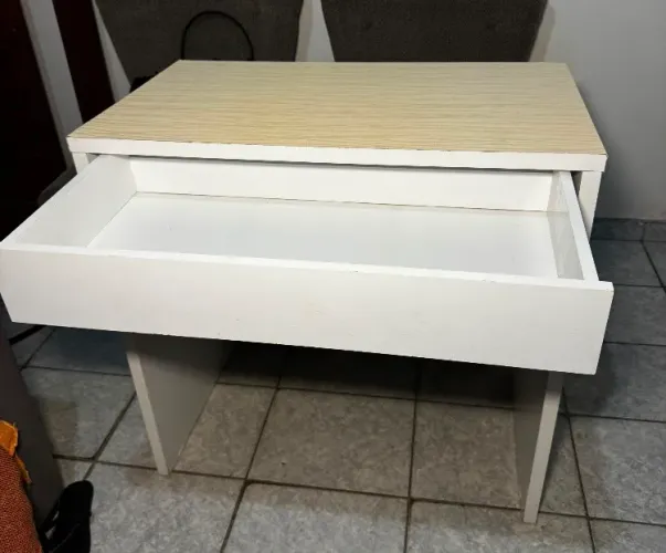 Vendo escrivaninha 