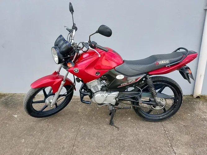 Factor 125c ano 2011/2012 único dono muito nova 12mil km original