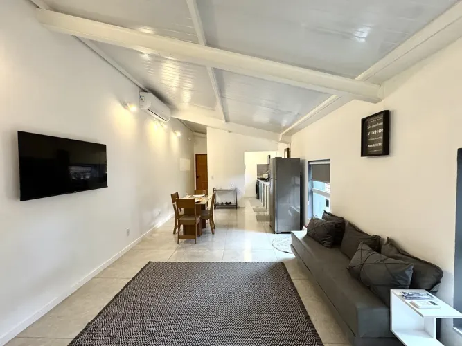 Estúdio Moderno no Centro de Nova Friburgo  Conforto e Praticidade