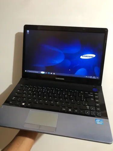 Notebook Samsung 8GB Ram + SSD 240GB + Bateria Boa 