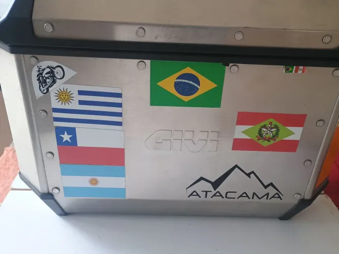 Baús laterais de alumínio Givi Trekker Alaska 36 litros