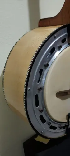 Banjo luthier