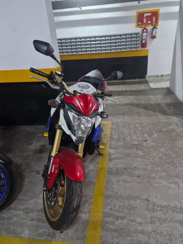 CB1000R Capitão América 