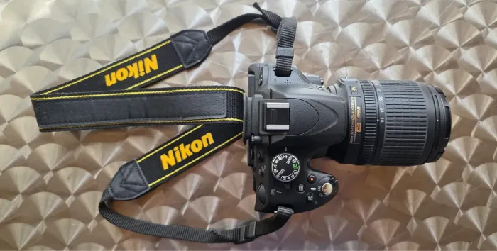 Nikon D5100 como nova