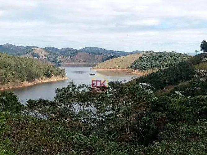 Sítio com 4 dormitórios à venda, 142000 m² por R$ 715.000,00 - Zona Rural - Natividade da
