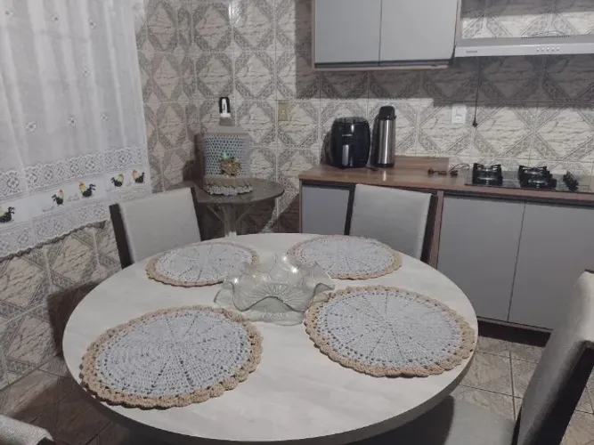 Mesa de Jantar Redonda