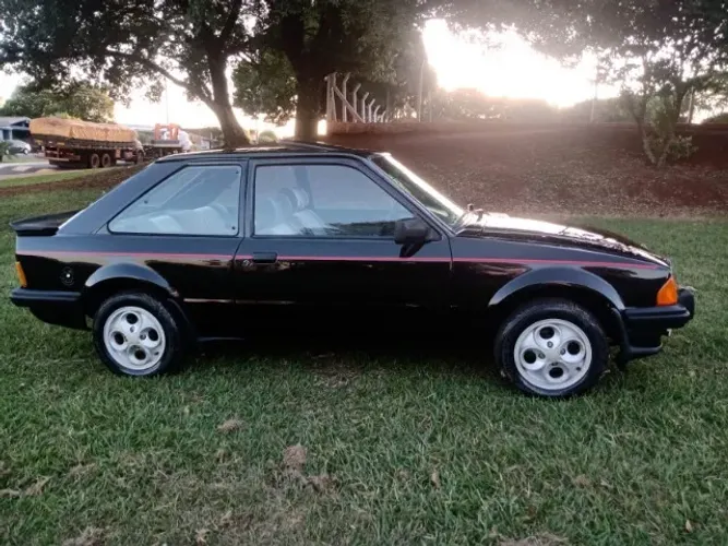 Ford Escort XR3 1.8 / 1.6 Beneton/form./laser 1985