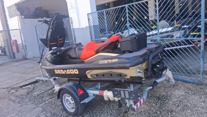 RXT 325 3 lugares apenas 35 horas  