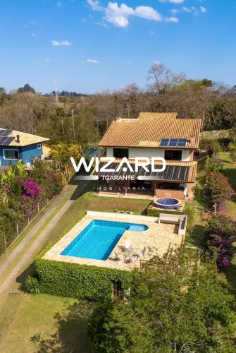 Casa em Piracaia na represa Jaguari em condomínio fechado com ampla área de lazer