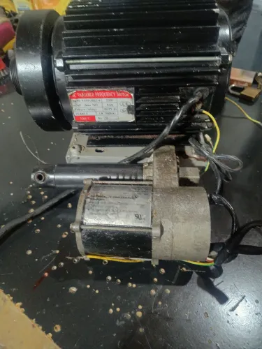 Motor e arranque de esteira