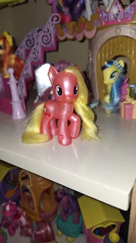 My little pony G4 Cherry Berry perolada