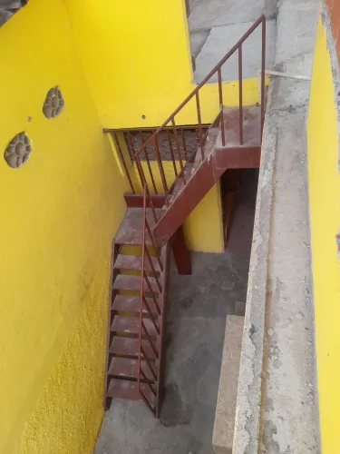 Escada de Ferro em L