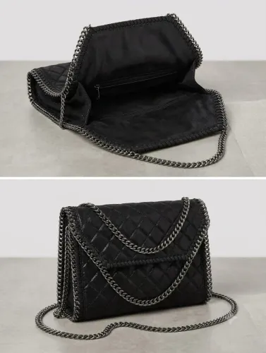 Bolsa Importada Preta Matelassê com Corrente - R$ 80