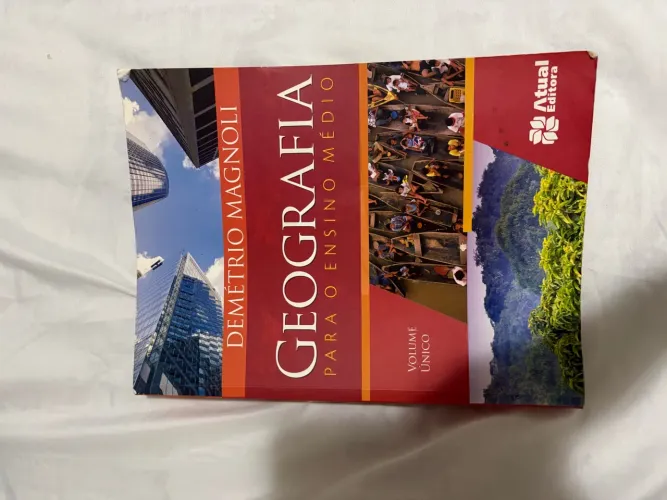 Livro de Geografia Demetrio Magnoli