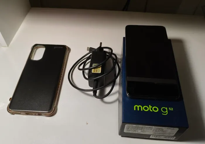 Moto G52 128GB em bom estado + acessórios