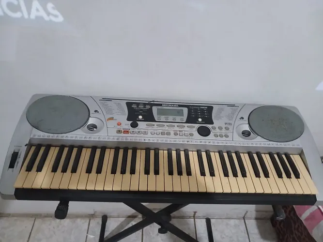 Vendo por motivo de desapego.