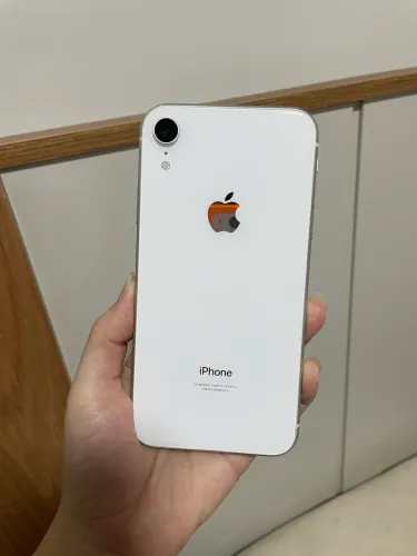 iPhone XR, 64 GB Branco