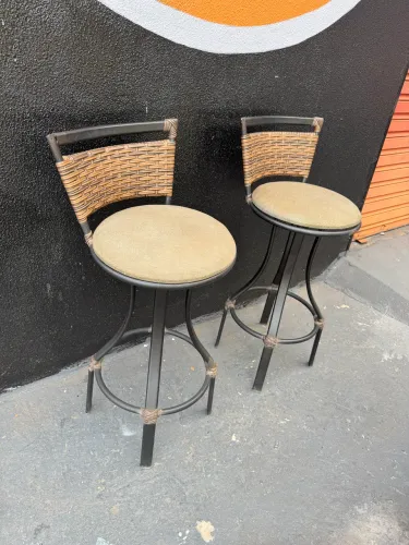 Banqueta de alumínio