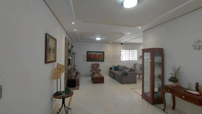 Casa a venda no Jardim Terra Branca, Bauru - SP.