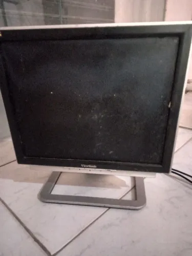 Monitor 24" display queimado 