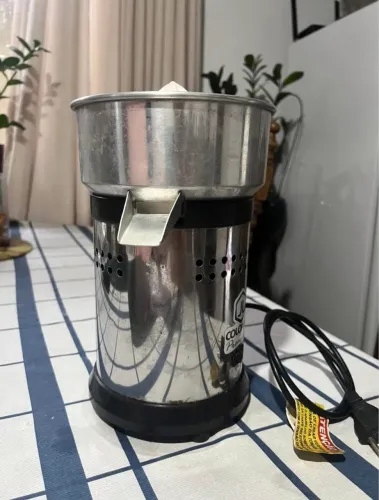 Extrator de suco 