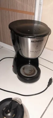 Cafeteira mondial com jarra quebrada