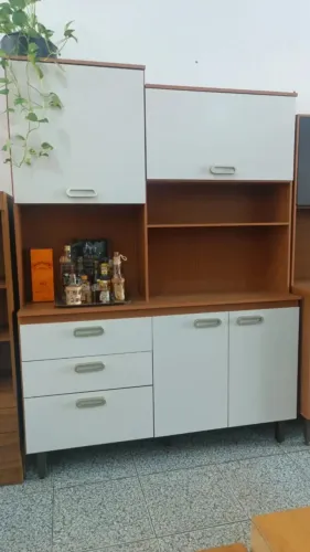 Armário de Cozinha Novo, Entrego