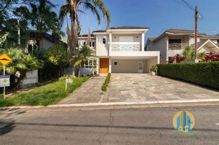 Casa à Venda no Residencial 18 do Forte Alphaville | Santana de Parnaíba/SP