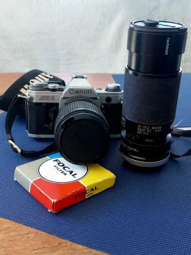 Câmera Canon AE1