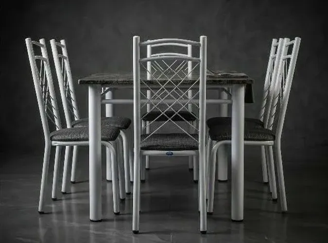 MESA DE MÁRMORE COM 4 CADEIRAS PARA VENDA