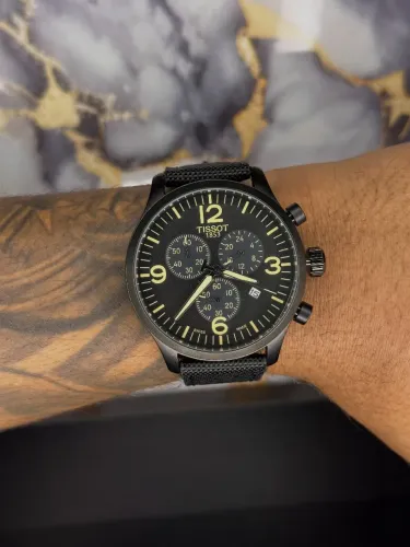 Relógio de pulso Tissot funcional várias cores disponíveis