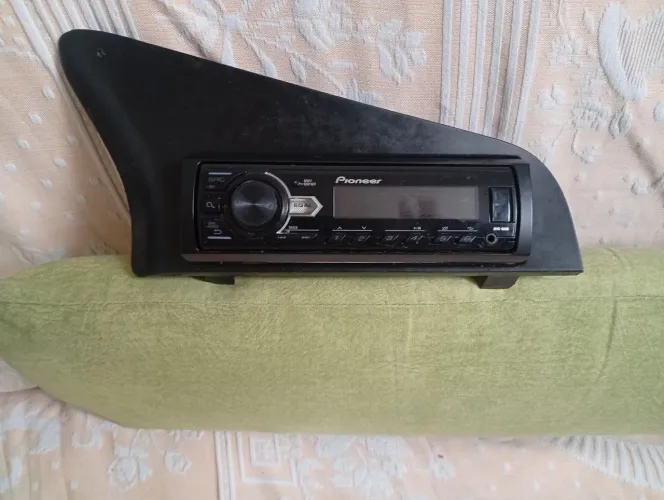Rádio automotivo 