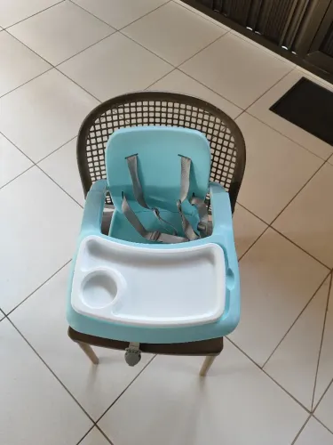 Assento para alimentação infantil 