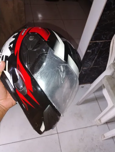 Capacete